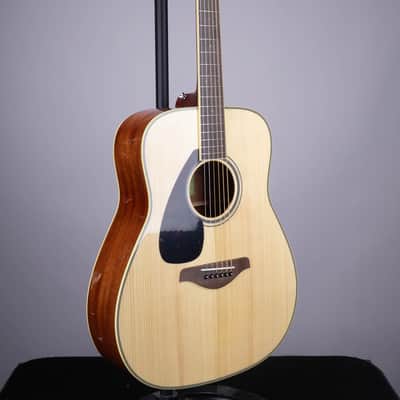 Yamaha FG820L Left-Handed Dreadnought Acoustic Guitar Natural image 3