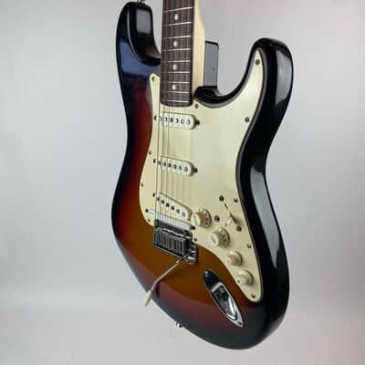 Fender VG Strat USA . - Sunburst with Rosewood neck.& Fender hardshell case image 3