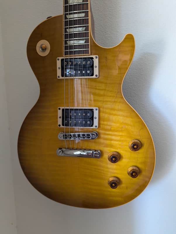 Gibson Les Paul Classic 2007 Antique Honey Burst Guitar of the Week image 1