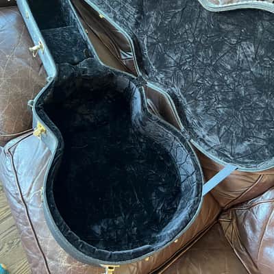 Larrivee J-09 1996 - Spruce Top - Incredible Fire Maple Back and Sides image 13