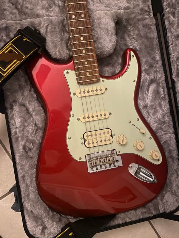 Fender Deluxe Stratocaster HSS | Reverb