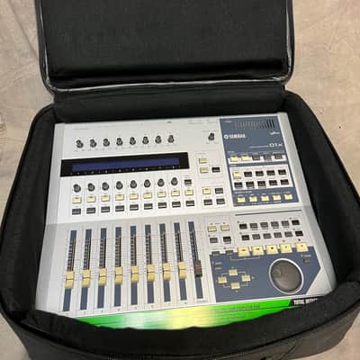 YAMAHA 01X "DIGITAL MIXING STUDIO" - w/ BAG - BEAUTIFUL image 14