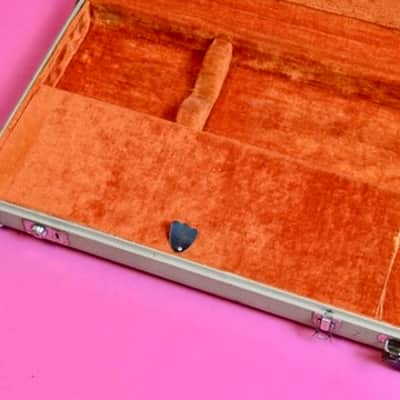 Vintage 1963 Fender Jazzmaster / Jaguar Hard Case - White Tolex - Rare Custom Color Case!  Pre-CBS Strat image 3