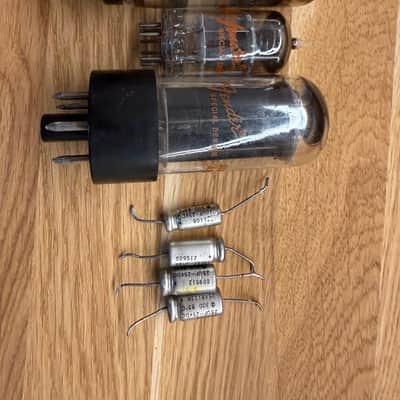 Fender Vibro Champ 1981 - Black/Siver Face image 10