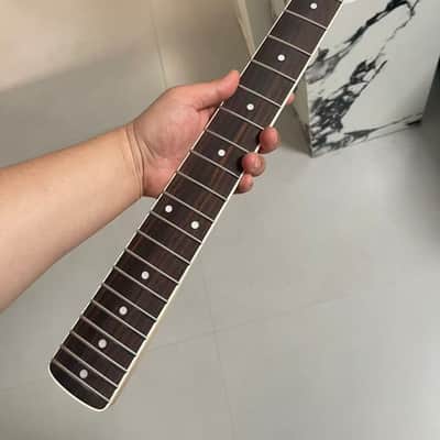 Round stainless steel 21 frets Maple guitar neck 25.5inch hole 8mm jazzmaster neck Rosewood fingerboard white binding Round End stainless steel 21frets image 1