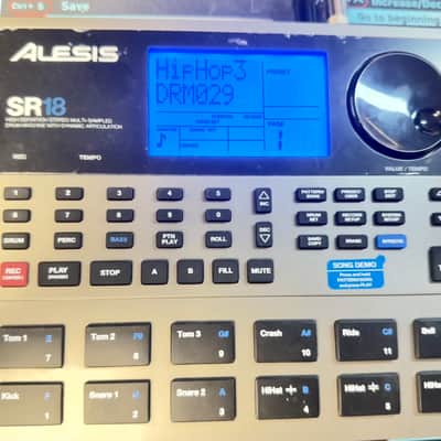 Alesis SR-18 with AC Adapter image 1