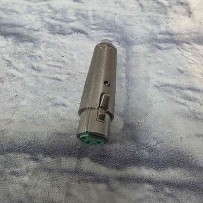 Switchcraft 322 3-Pin XLRF to RCA-F Adapter image 8