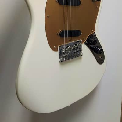 Replacement pickguard for Squier Bullet or Sonic Mustang convert to single coils image 11