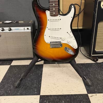 Fender MIM Standard Stratocaster with Rosewood Fretboard 2007 Brown Sunburst image 3