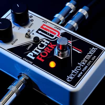 Electro-Harmonix Pitch Fork Polyphonic Pitch Shifter / Harmony Guitar Pedal image 2