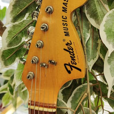 Fender Musicmaster Vintage Electric Guitar with Rosewood Fretboard 1976 - Olympic White image 8