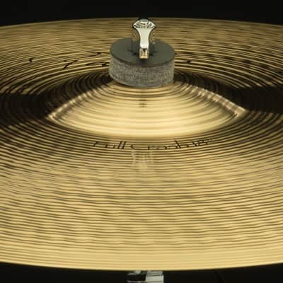 Paiste 18" Signature Full Crash image 4