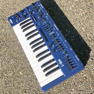 Analog Mono Synth w/ Buit-in Sequencer + KNOBs Bild 4