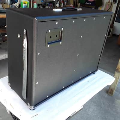 Boutique 2x12 extension cabinet image 8