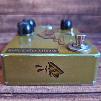 Hello Sailor Effects ShipWreck - Goldtop nitrocellulose lacquer image 4