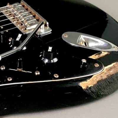 LEFTY! Vintage 1995 Fender Nirvana Tribute Stratocaster Black Heavy Relic Strat Guitar Seymour Duncan 7.3 Lb SSC image 15