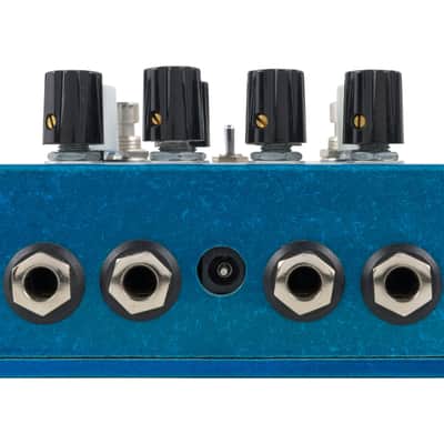 EarthQuaker Devices Avalanche Run V2 Delay + Reverb Pedal [USED] image 4