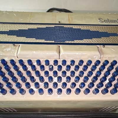 Salanti 41 / 120 "Ladies Sized" Accordion Near Mint Condition image 9