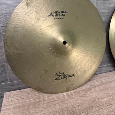 Zildjian Avedis Zildjian New Beat Hi-hats - 14 inches Cymbal Pair #3186 image 3
