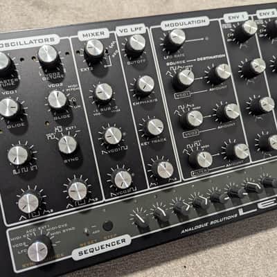 Analogue Solutions Leipzig-S Analog Monosynth with Sequencer 2010s - Black image 2