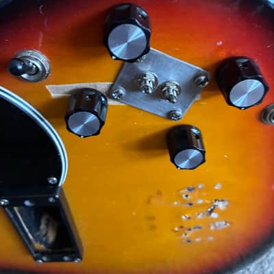 Univox Badazz bass MIJ Pro refret image 3