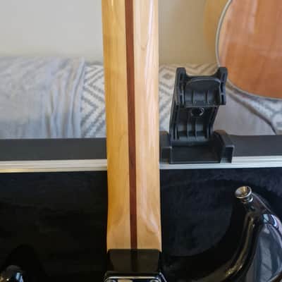 Fender Standard Stratocaster Maple Fretboard 2009 - Sunburst image 10