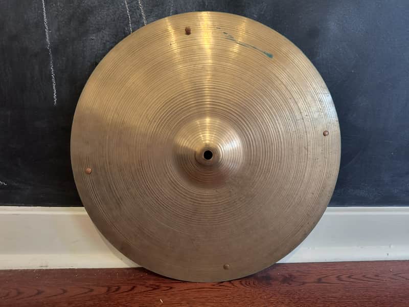Vintage 1960s A Avedis Zildjian 16" Crash Cymbal 1020g image 1