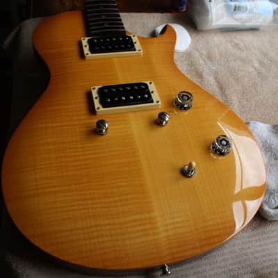 PRS SE Singlecut 2010-Book-matched Body & Top image 13