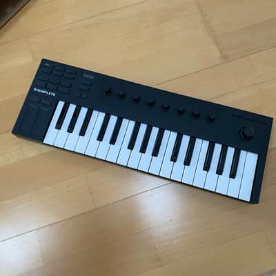 Native Instruments Komplete Kontrol M32 Bild 1