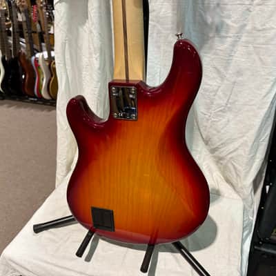 Fender Deluxe Dimension Bass IV 4-string Bass 2014 - Aged Cherry Burst / Rosewood fingerboard image 5