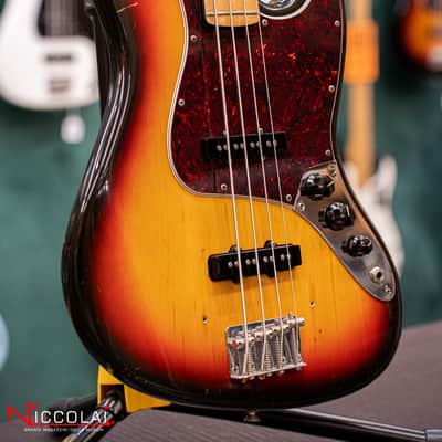 Fender Jazz Bass 3-color Sunburst 1972 Original image 4
