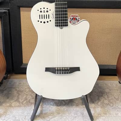 Godin Multiac Grand Concert Nylon SA 2010s - Natural image 1