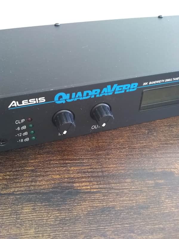 Alesis QuadraVerb 20k Bandwidth Simultaneous Digital Effects Processor 1990s - Black image 1