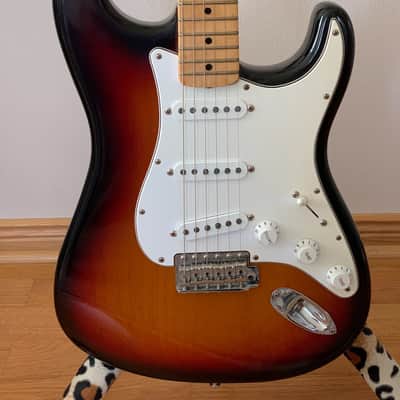 Fender Stratocaster Voodoo 2001 - Sunburst image 2