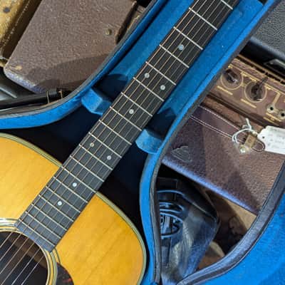 Martin D-28 1965 - signed by C.F. Martin IV image 5