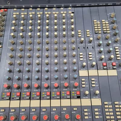 Ramsa Model S840 40 channel live sound mixer with power supply and roadcase - Gray image 12