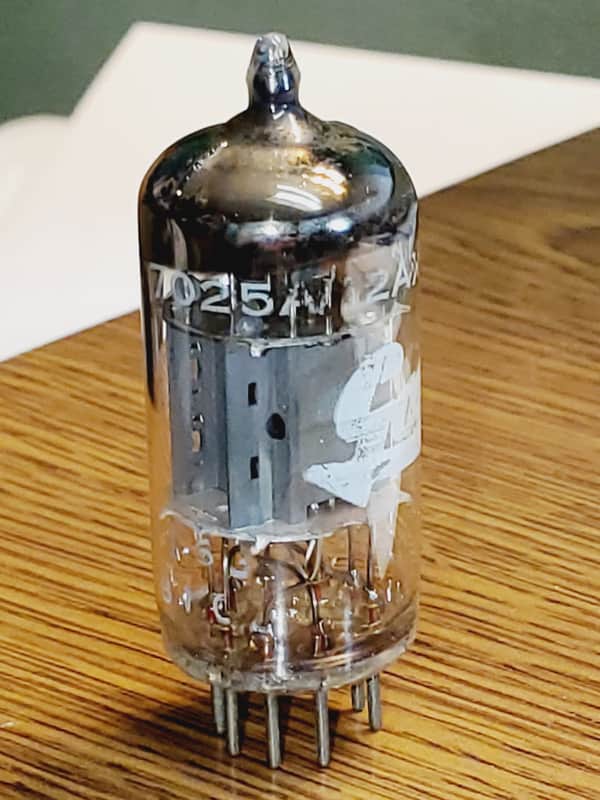 Mullard 7025/12AX7A/ECC83