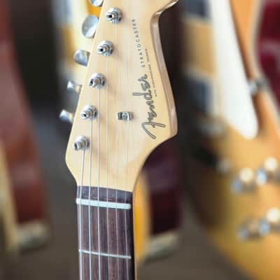 Fender Traditional ’60 Stratocaster Made in Japan 2025 - Competition 3-Color Sunburst image 8