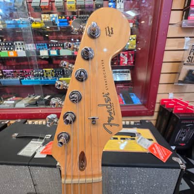 Used 2008 Fender American Standard Stratocaster Olympic White with Hard Case image 3