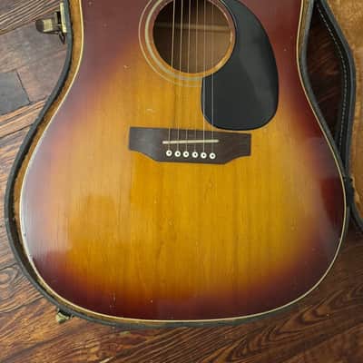 1969 Gibson J-45 - Sunburst image 2