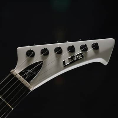 ESP-LTD Snakebyte Signature Series James Hetfield Electric Guitar with Case, Snow White USED 577 image 4