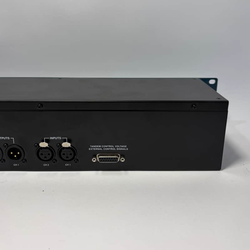 Behringer 369 2-Channel Stereo Compressor and Limiter (missing