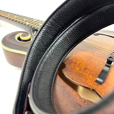 Walker And Williams M-22-RD Mahogany Red Leather Premium Padded Mandolin Strap With Live Oak Design image 4