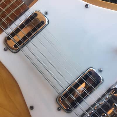 Rickenbacker 450/12 1967 Mapleglo image 2