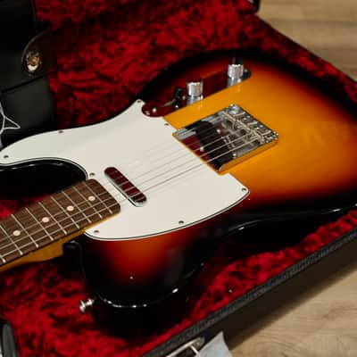 Fender Custom Shop '60 Reissue Telecaster Relic NAMM 2018 Custom Built 3 Tone Sunburst Limited Edition image 17
