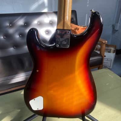 Fender Elite Stratocaster with Maple Fretboard 1983 - 1984 - Brown Sunburst image 6