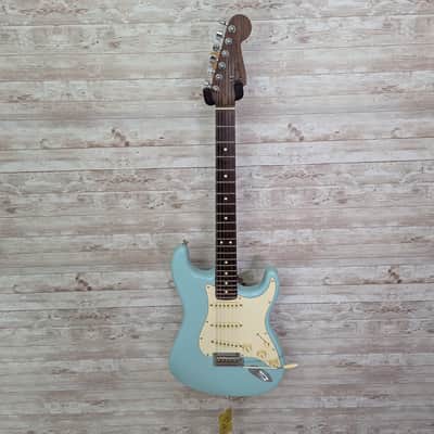 Used Fender Limited Edition American Professional Stratocaster with Rosewood Neck 2017 image 2