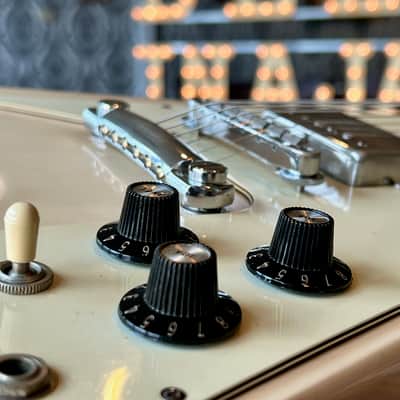 1982 Gibson Flying V Alpine White image 7