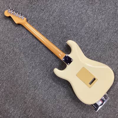 Squier Stratocaster Contemporary ST-362 1984-1987 Made in Japan Electric Guitar with Replacement Lamsam (Amazon) Pickups image 3