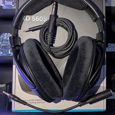 Sennheiser HD 560S image 1
